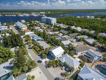 Vacation Home for 7 Guests in Fort Myers Beach, Estero Island, Picture 1