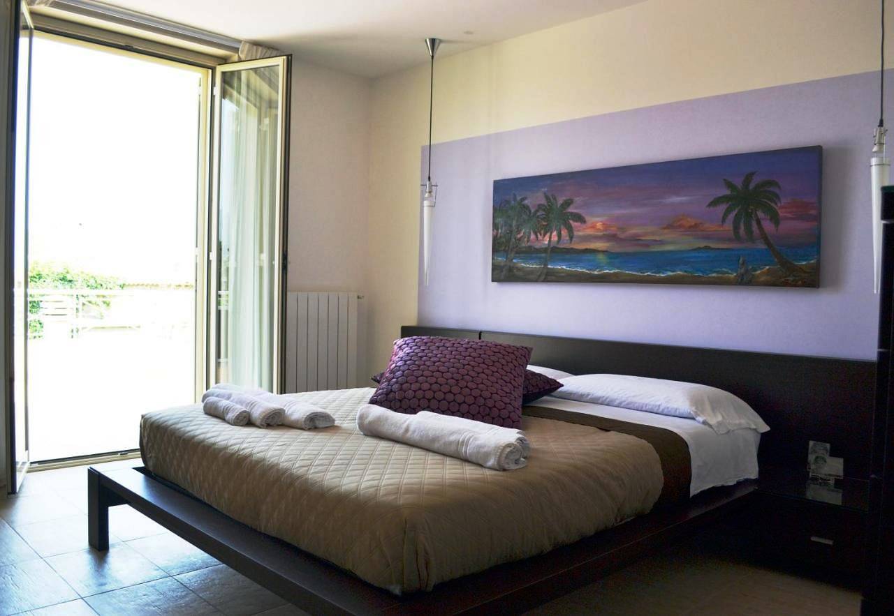 Villa - Beach Front in Patti, Province de Messina