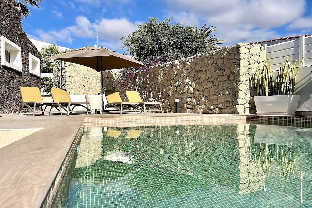 Stone Villa in Chayofa, Arona