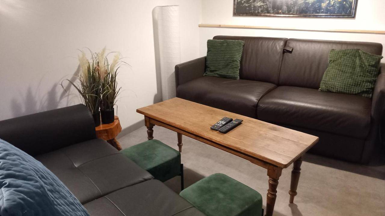 Appartement entier, One-Bedroom House in Dohan, Bouillon