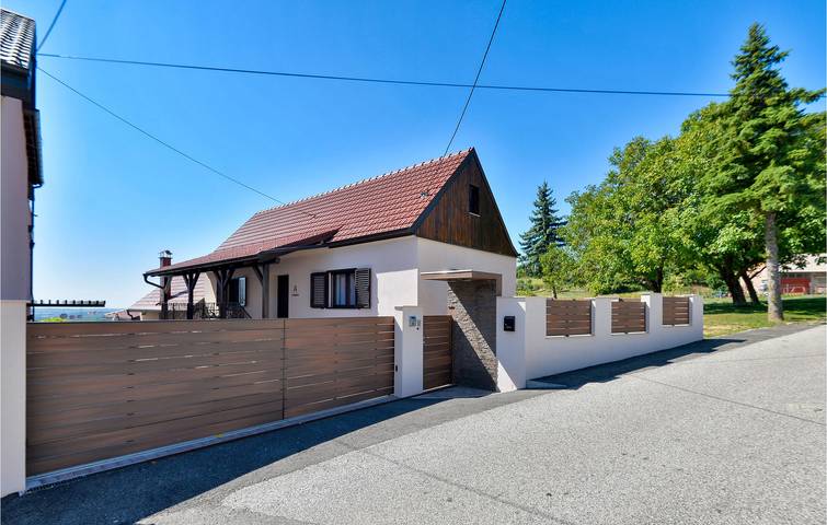 Vakantiehuis voor 10 personen, with tuin and sauna as well as zwembad and uitzicht - 1