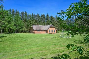 Villa für 8 Personen, mit Sauna und Whirlpool sowie Pool in Vester Husby