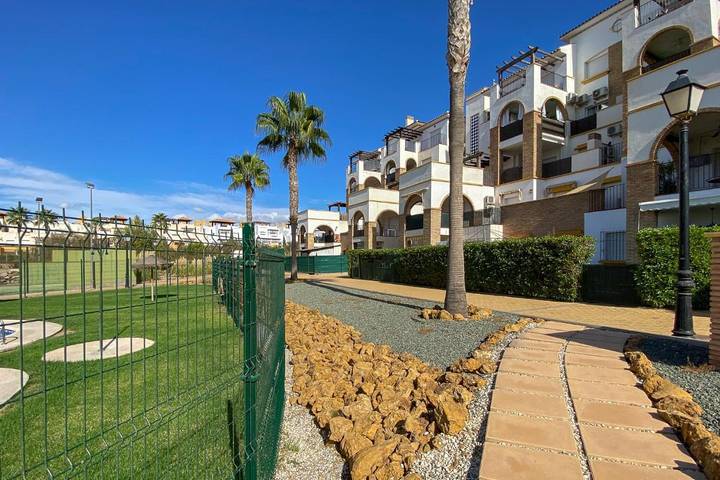 Ferienwohnung für 4 Personen, mit Ausblick und Pool sowie Terrasse und Garten in Vera