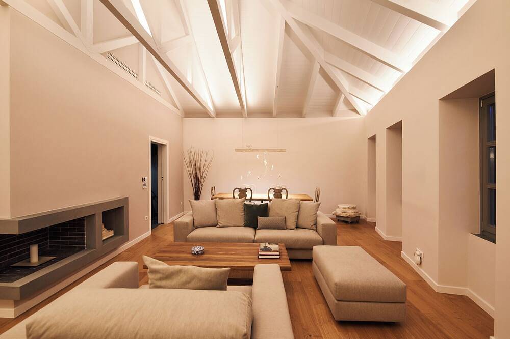 En Plaka Athens Elegant Estate in Central Section of Athens, Athens
