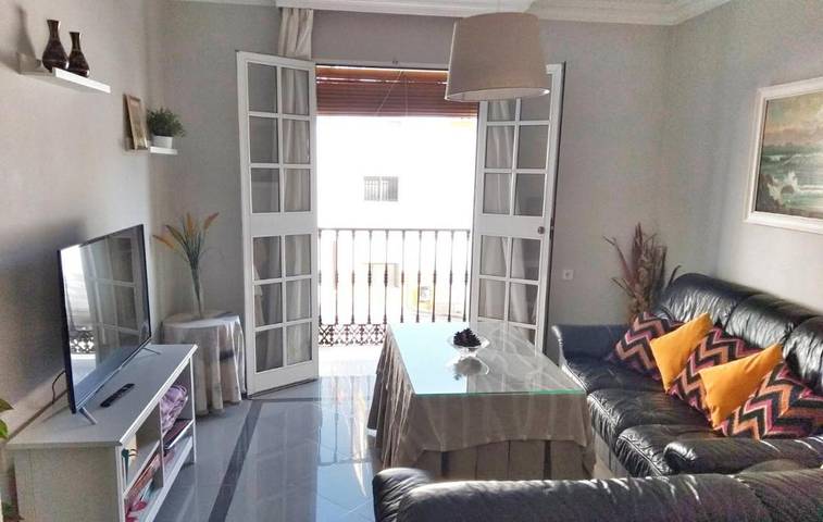 Apartamento para 8 personas, con vistas y balcón en Valle de Abdalajís