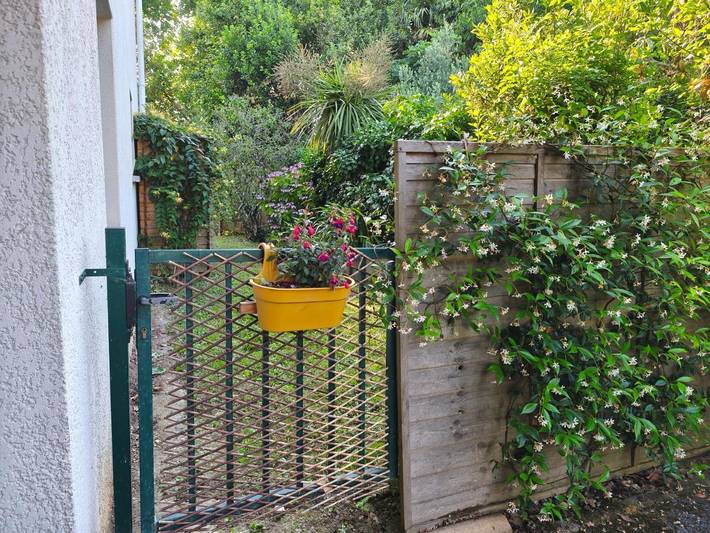 Gîte pour 2 personnes, avec Terrasse ainsi que Jardin et Vue à Boucau - 3