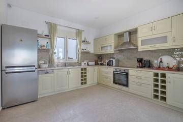 Villa for 6 People in Kamilari, South Crete, Photo 3