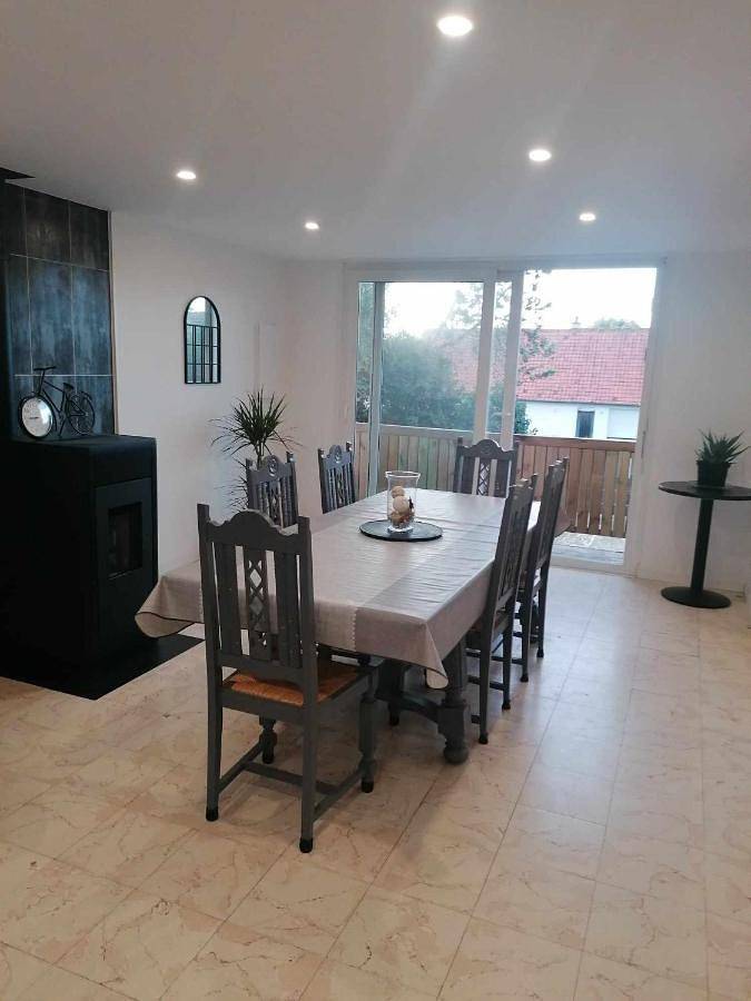 Gîte pour 7 personnes, avec Balcon et Terrasse dans Waben - 3