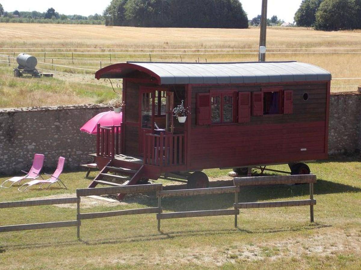 Camping du Petit Gué du Roi in Cléry-Saint-André, Sologne