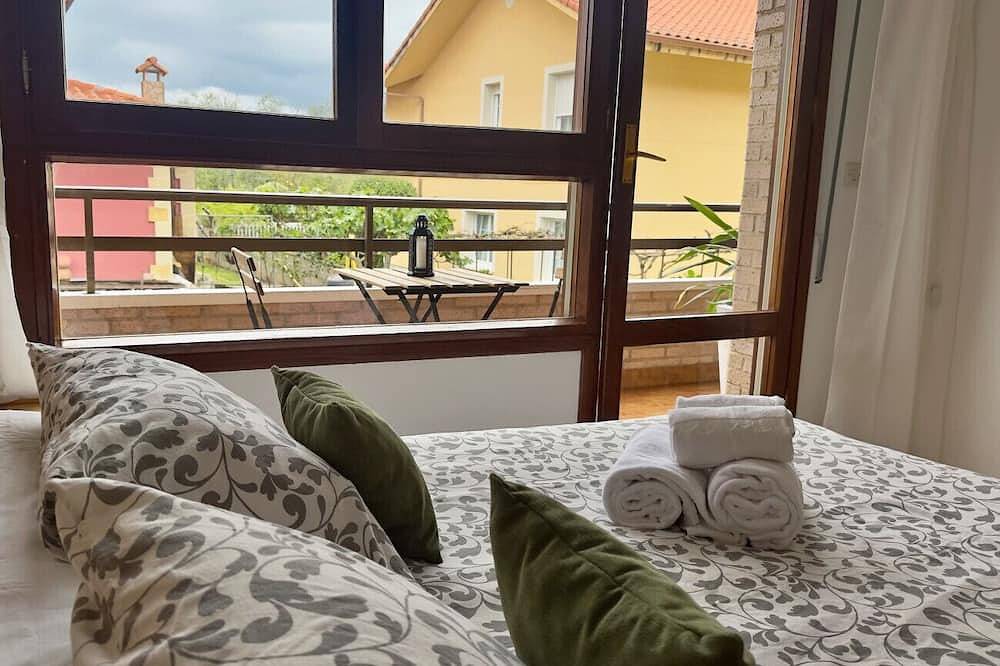 Ganze Wohnung, Beachfront with private garden La Galerna 17000 in Santoña, Kantabrische Küste