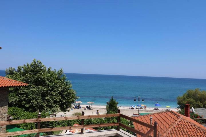 Location de vacances pour 6 personnes, avec Balcon ainsi que Terrasse et Vue dans Agios Ioannis (Zagora–Mouresi)