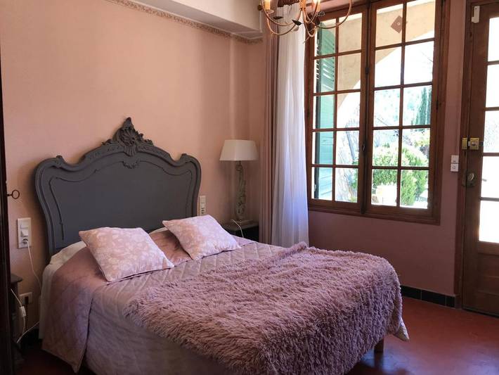 Hôtel pour 2 personnes, avec terrasse ainsi que piscine et jardin à Allemagne-en-Provence - 2
