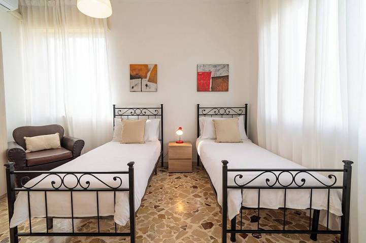Location de vacances pour 6 personnes, avec Balcon et Jardin dans Puntalazzo - 4