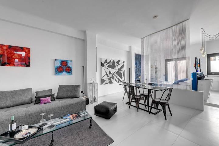 Holiday rental for 2 people, with garden in Syros