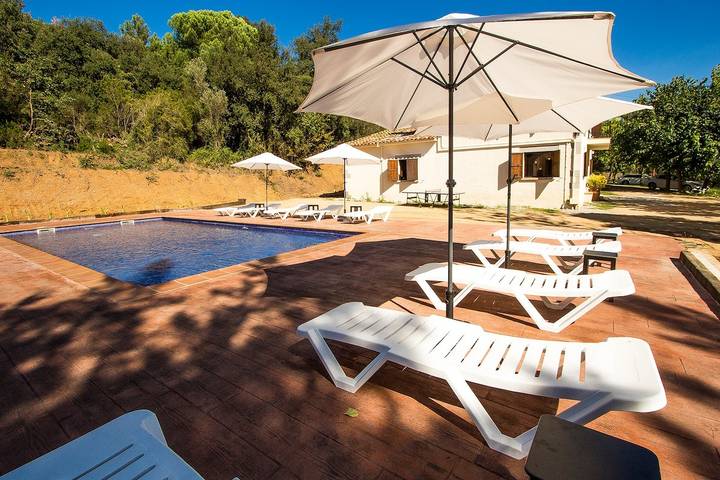 Chalet para 24 personas, con jardín, Se admiten mascotas en Parque natural del Montseny - 3