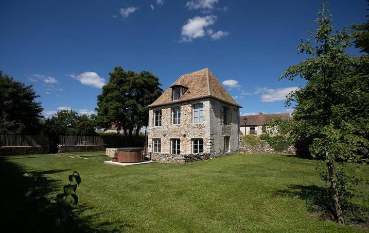 Villa pour 5 personnes, avec jacuzzi et jardin, animaux acceptés