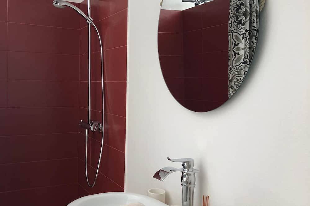 Terra Luso Estate perto da Serra de Montejunto in Serra de Montejunto, Distrito de Lisboa