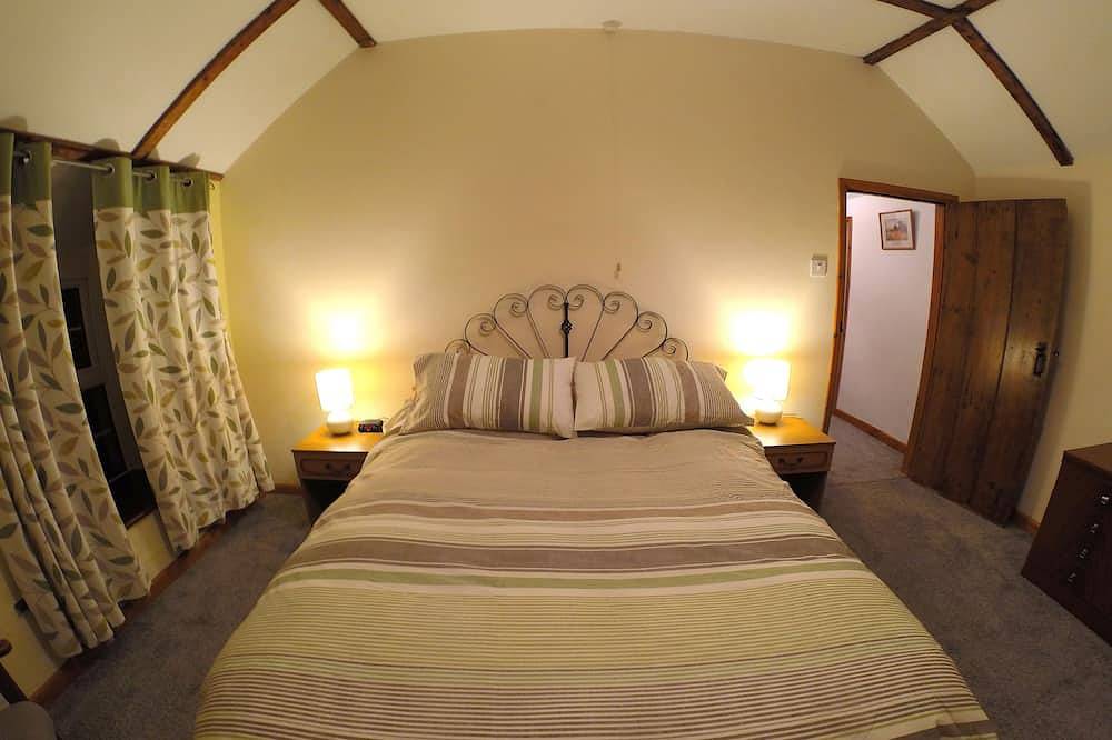 Coastal Cottage, 3Br,Wi-Fi, Parking, Enclosed Garden, Fishguard & Goodwick in Goodwick, Pembrokeshire