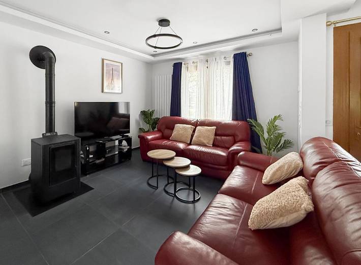 Gîte pour 8 personnes, avec jardin, animaux acceptés à Moussy-le-Neuf