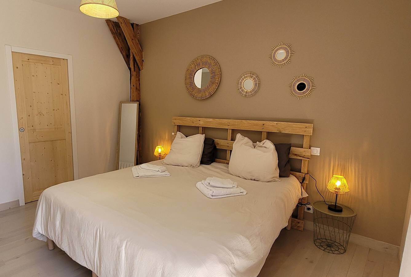 Gastenkamer 'Chambre Margeride' met privéterras, foto 8