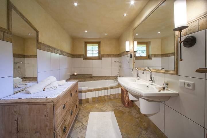 Ferienhaus für 6 Personen, mit Sauna und Garten sowie Pool, mit Haustier im Zillertal - 3