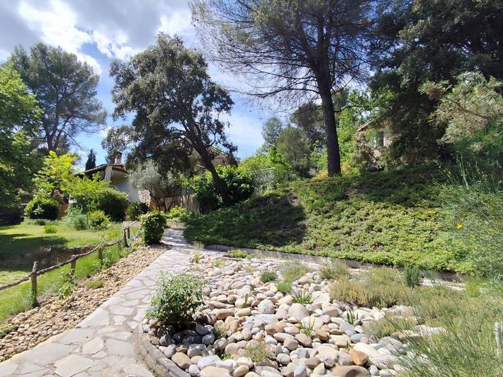 Apartamento de vacaciones para 2 personas, con vistas y jardín - 1