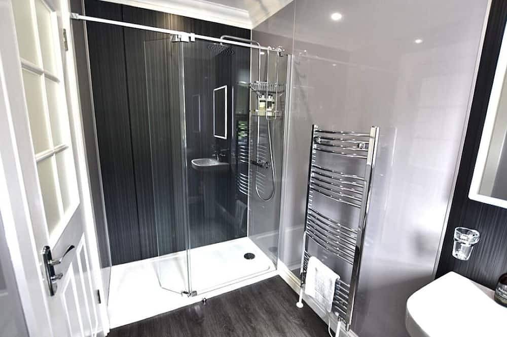 Entire apartment, Luxurious Highland retreat in central Fort William in Nevis Range, Fort William