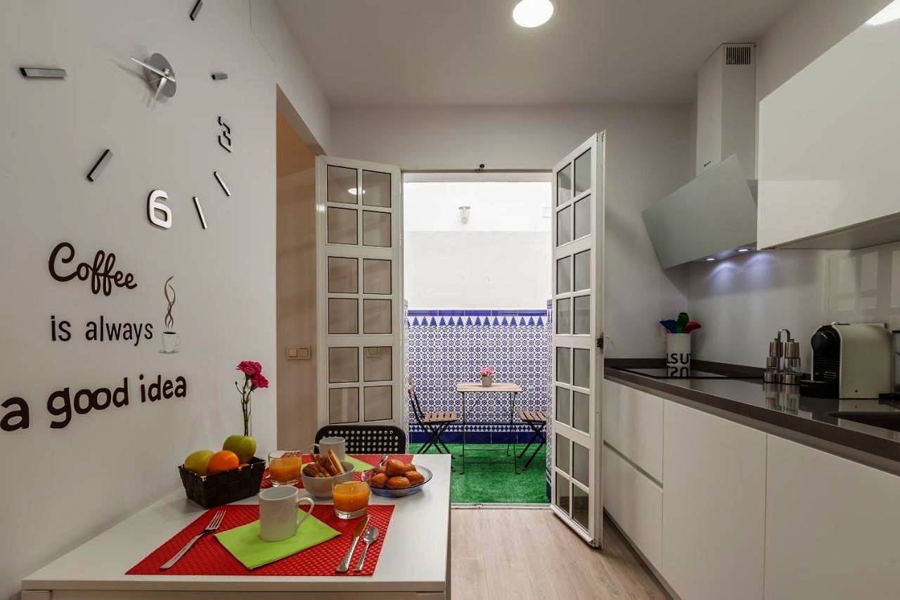Apartamento entero, Centro, 3Bd y 2Ba, 1min Catedral, duplex de lujo in Casco Antiguo, Sevilla