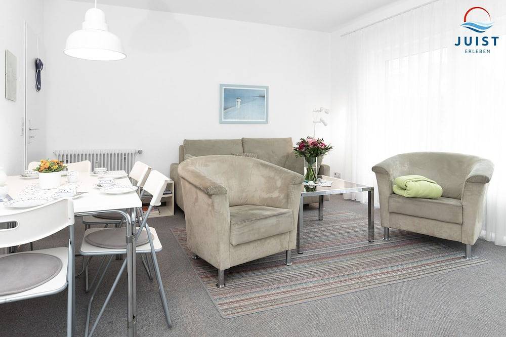 Freundliche helle Ferienwohnung, ideal für Paare, mit Südterrasse im Ostdorf — Bild 2