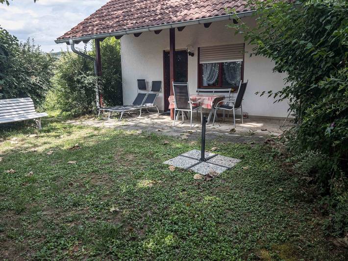 Ganze Ferienwohnung, Neunlindenhof - Ferienwohnung 1, 54 qm, 1-4 Personen in Ihringen am Kaiserstuhl, Kaiserstuhl