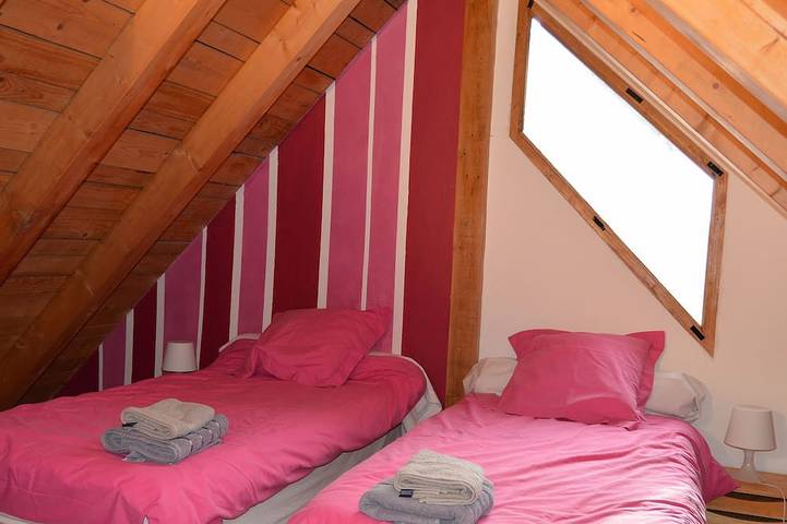 Location de vacances pour 8 personnes, avec jardin et jacuzzi à Saint-Aventin - 3