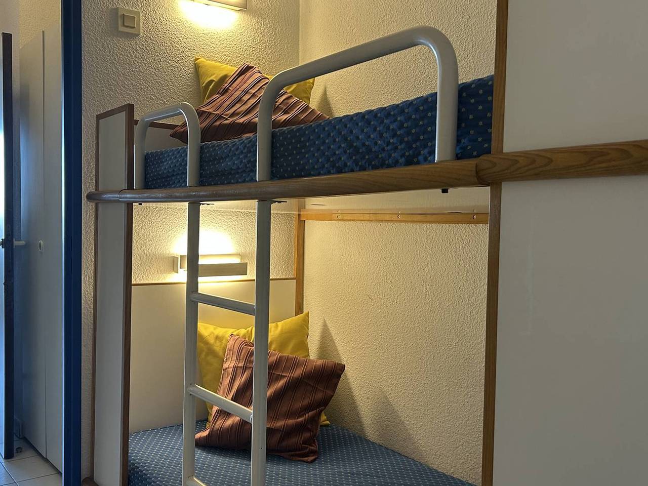 Appartement entier, Studio à Villeneuve-Loubet Plage avec Parking Privé, 2/4 Couchages in Villeneuve-Loubet Plage, Villeneuve-Loubet