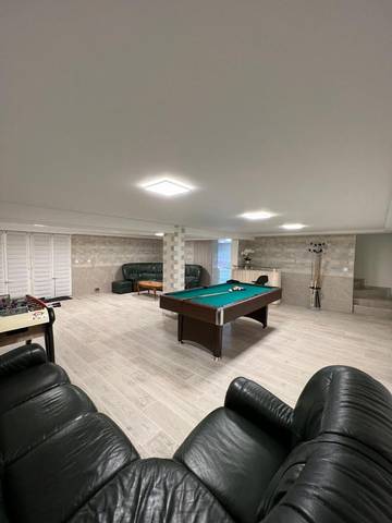 Cottage pour 14 personnes, avec sauna ainsi que jardin et jacuzzi à Janzé