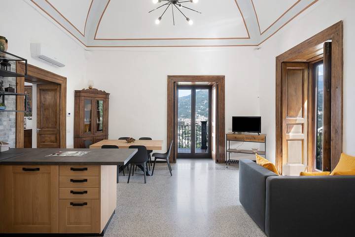 Casa vacanze "Casetta Punta la Guardia" con vista mare, terrazza privata e aria condizionata in Vico Equense, Sorrento Coast