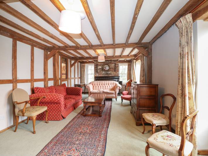 Paythorne Farmhouse in Fulking, West Sussex