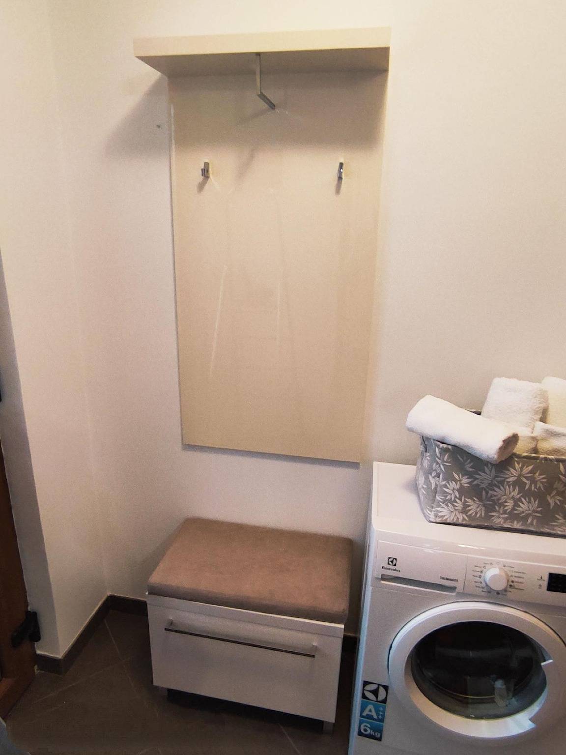 Entire holiday apartment, Holiday Apartment in Gabonjin with Free Parking in Krk