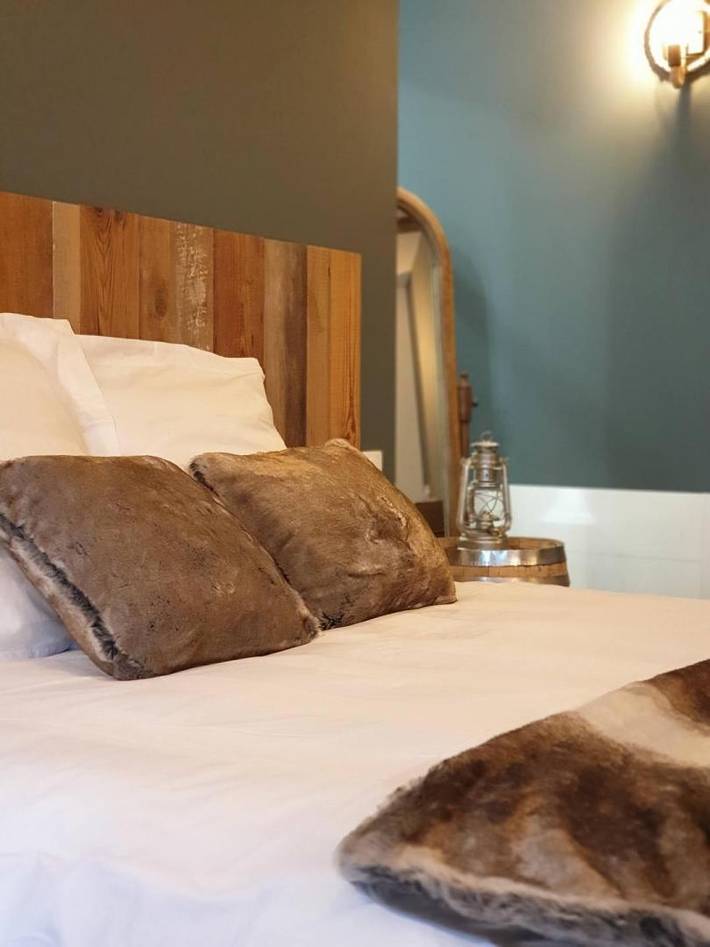 Entire holiday apartment, Le Saloon de Rose in Valenciennes, Valenciennes region