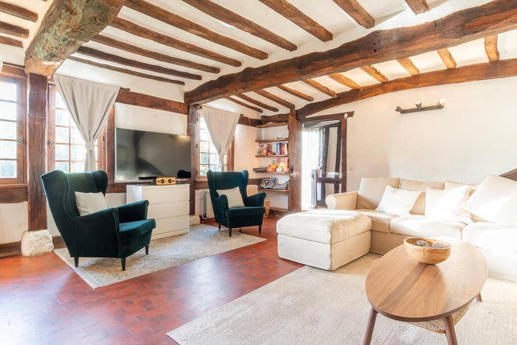Dream 6-bedroom Villa with private tennis court in Le Tilleul, Le Havre und Umgebung