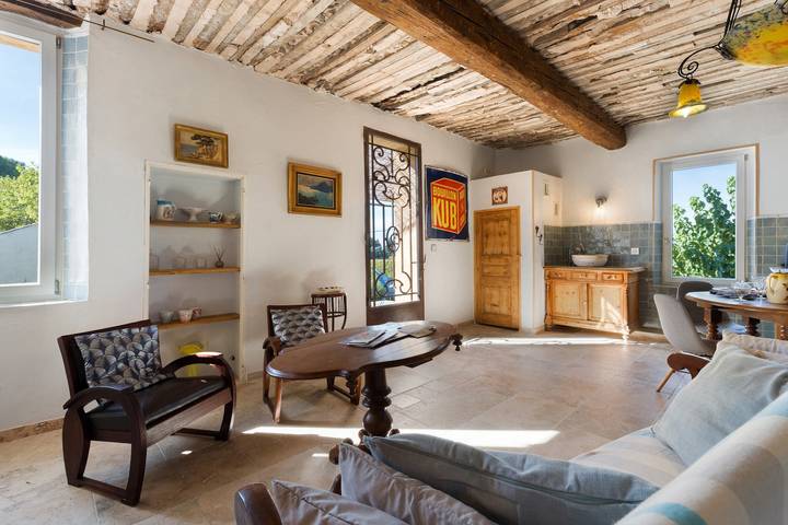 Location de vacances pour 2 personnes, avec Balcon et Jardin à Violès