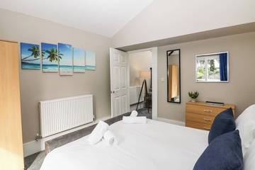 Cottage for 18 People in Dalton in Furness, Barrow-in-Furness, Photo 3