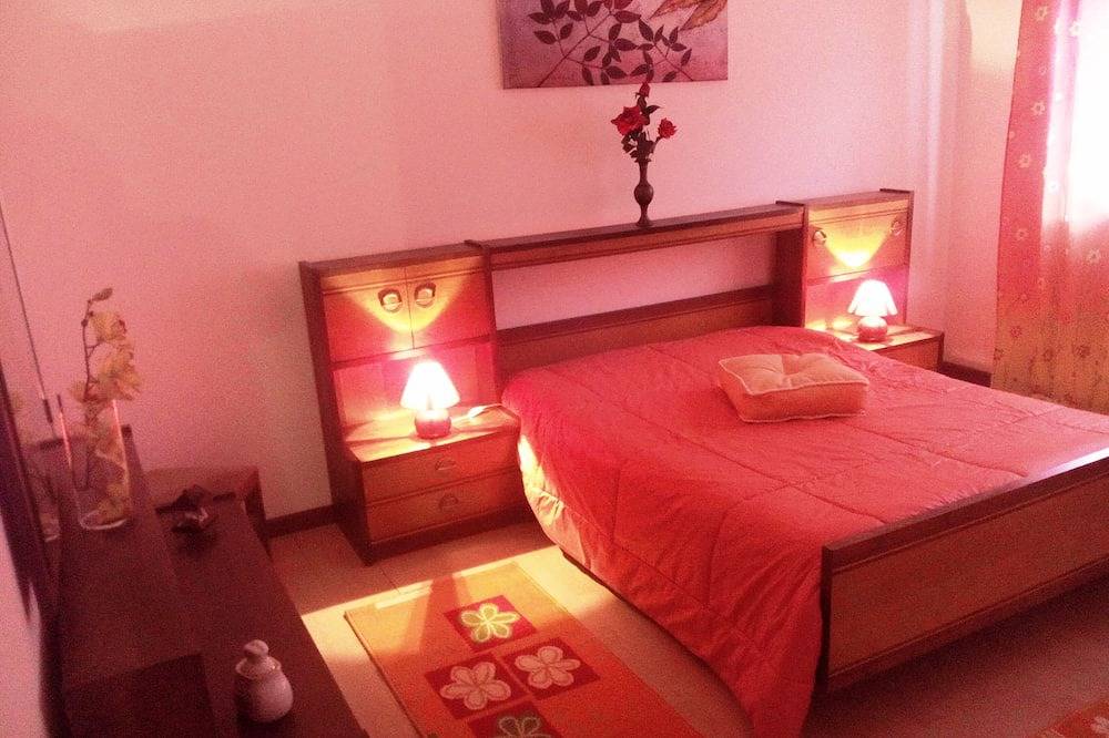 Apartamento entero, Apartamento Aracelli T2 con terraza y balcón. in Ermesinde, Distrito de Porto