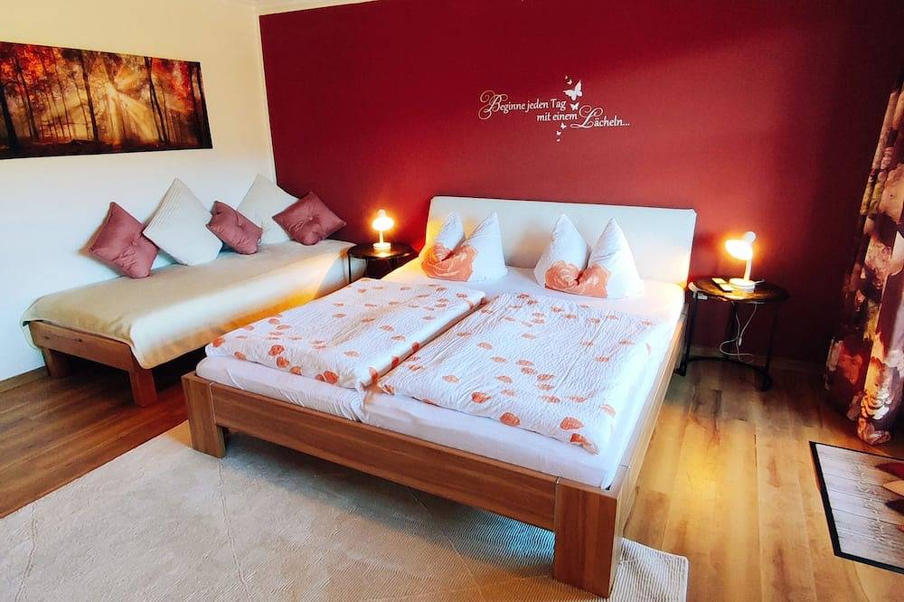 Ganze Wohnung, Gemütliches Apartment mit Balkon in Haibach (Bayerischer Wald), Ostbayern