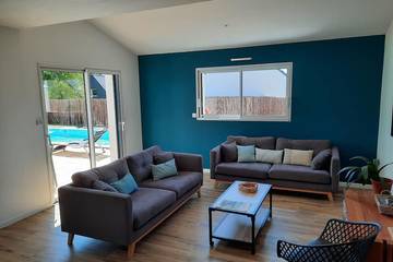 Gîte pour 8 personnes, avec terrasse et jardin à Le Hézo