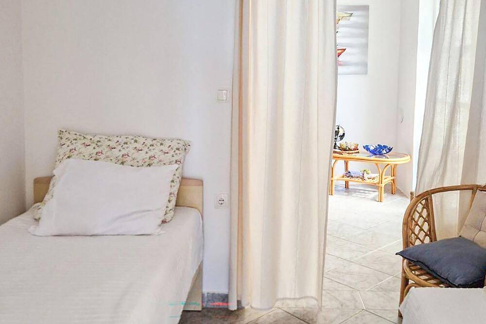 3 bedroom stunning home in Karlobag in Lukovo, Kvarn land