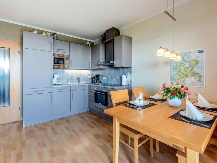 Ferienwohnung für 5 Personen, mit Sauna und Terrasse in Sassnitz - 4