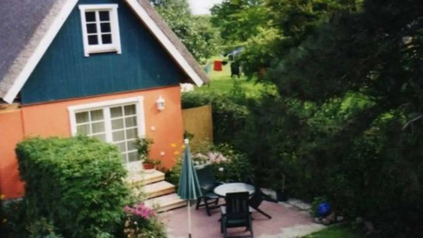 Strandhaus für 3 Personen, mit Terrasse und Garten in Ahrenshoop