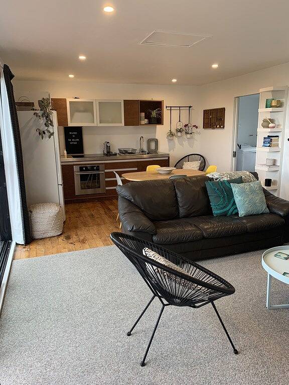 1 bedroom character cottage in Westland District