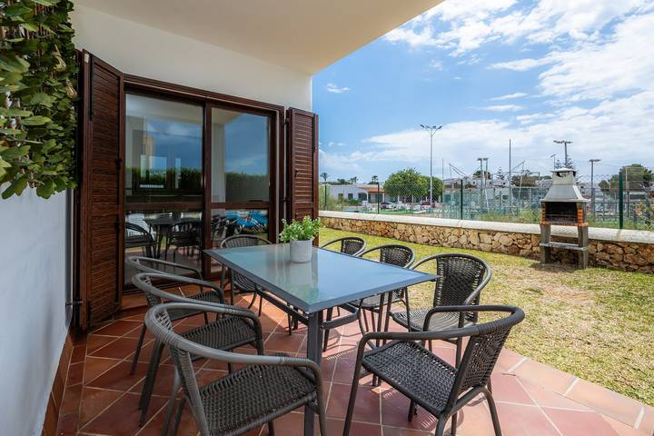 Location de vacances pour 10 personnes, avec balcon ainsi que bassin pour enfant et jardin à Cala d'Or - 3
