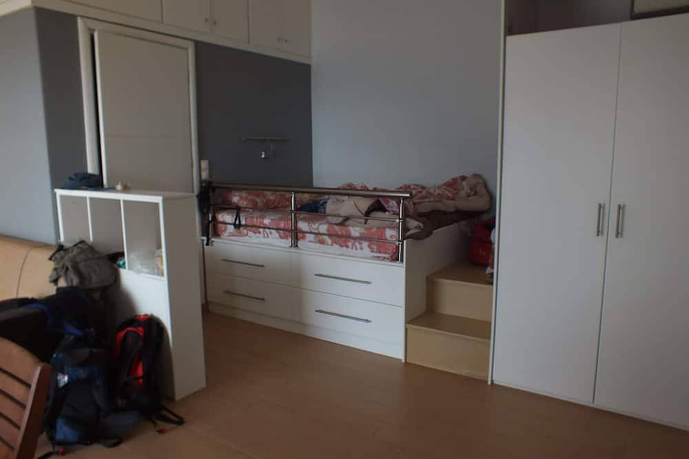Ganze Wohnung, Schöne Wohnung mit Panoramablick auf die Ägäis und Telendos in Mirties, Kalymnos