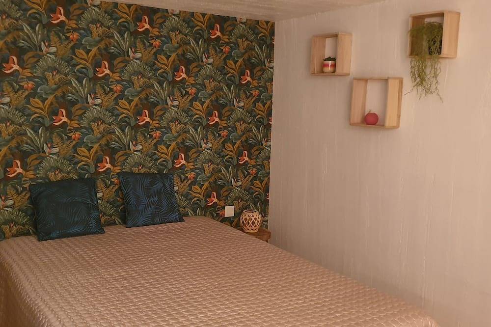 Maison individuelle orientée plein sud avec piscine privée in Puy-l'Évêque, Quercy